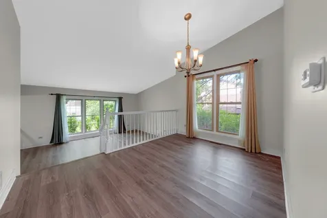 31 French Court Mundelein IL 60060