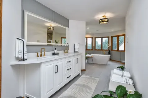 41W165 Dillonfield Drive Elburn IL 60119