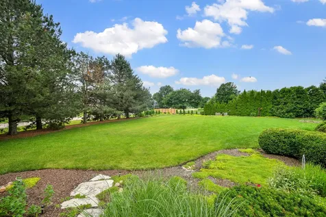 41W165 Dillonfield Drive Elburn IL 60119