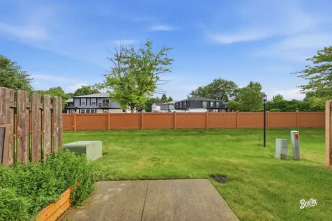 888 Swan Boulevard Deerfield IL 60015