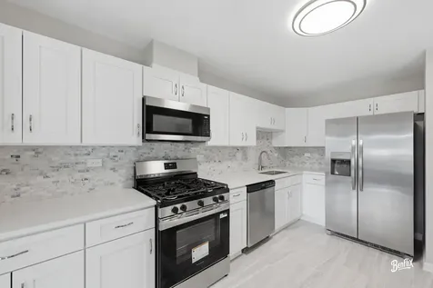 888 Swan Boulevard Deerfield IL 60015