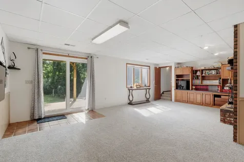 529 48TH Avenue East Moline IL 61244