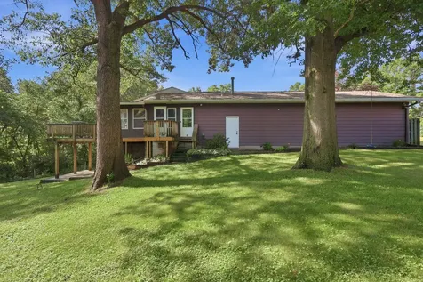 529 48TH Avenue East Moline IL 61244