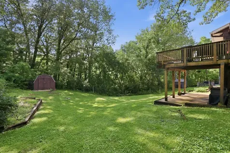 529 48TH Avenue East Moline IL 61244