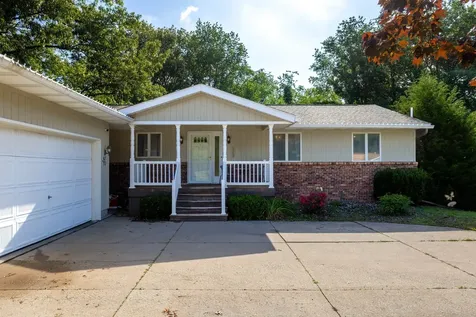 529 48TH Avenue East Moline IL 61244