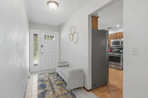 529 48TH Avenue East Moline IL 61244