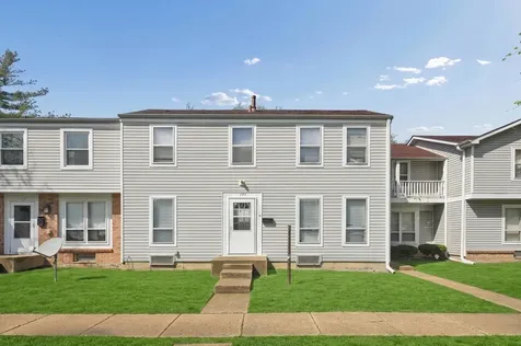 173 Williamsburg Road Country Club Hills IL 60478
