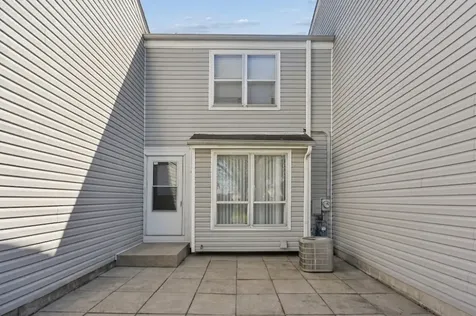 173 Williamsburg Road Country Club Hills IL 60478