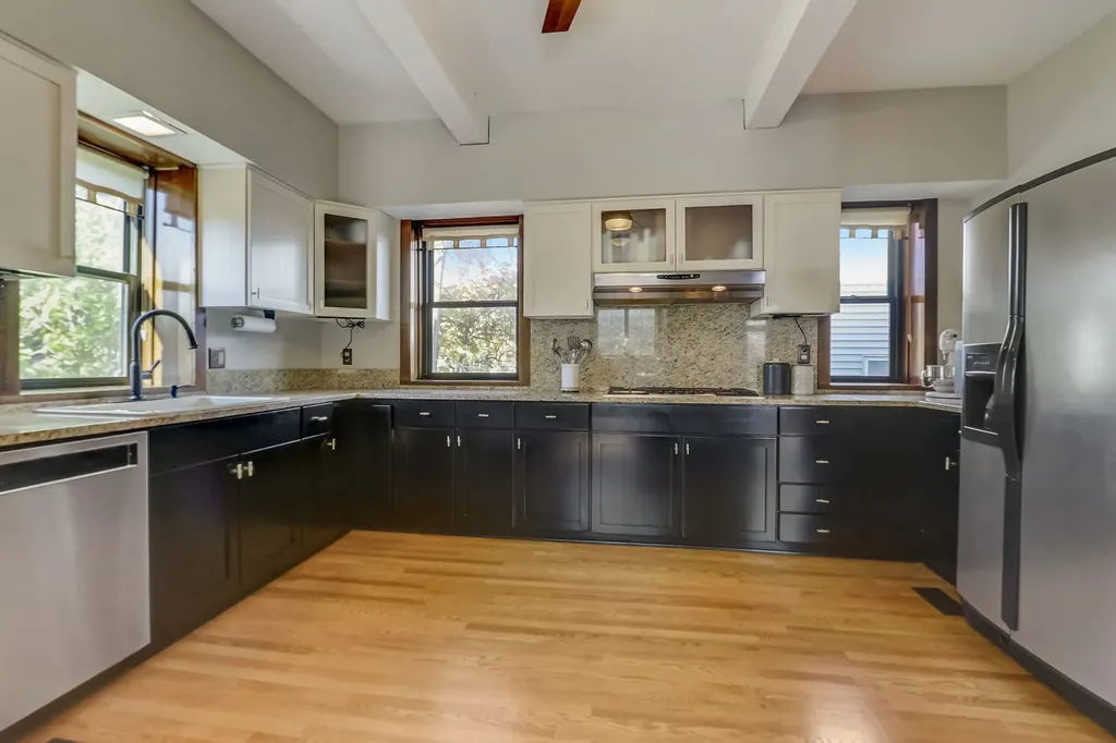 835 North Ellsworth Street Naperville IL 60563