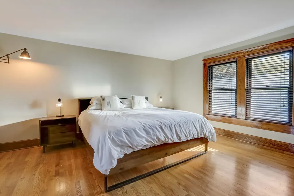 835 North Ellsworth Street Naperville IL 60563