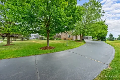 8316 Eagle Ridge Spring Grove IL 60081