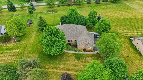 8316 Eagle Ridge Spring Grove IL 60081