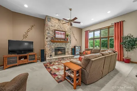 8316 Eagle Ridge Spring Grove IL 60081