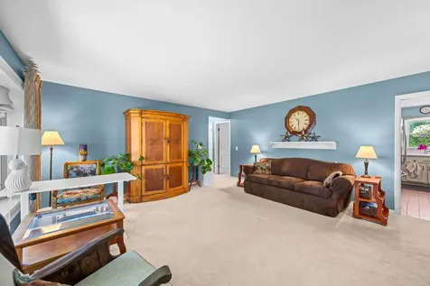 705 North Drury Lane Arlington Heights IL 60004