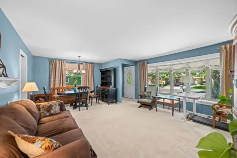 705 North Drury Lane Arlington Heights IL 60004