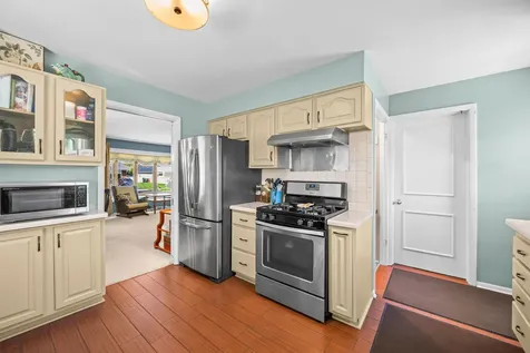 705 North Drury Lane Arlington Heights IL 60004