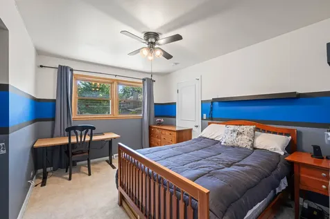 705 North Drury Lane Arlington Heights IL 60004