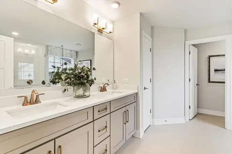 41 River Highlands Drive Hawthorn Woods IL 60047