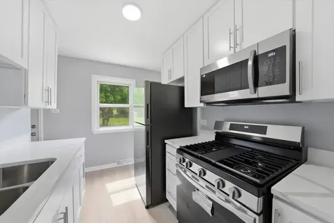 14018 South Finley Avenue Robbins IL 60472