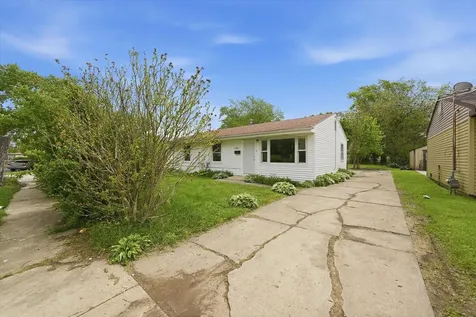 14018 South Finley Avenue Robbins IL 60472