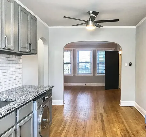 4858 North Hermitage Avenue Chicago IL 60640