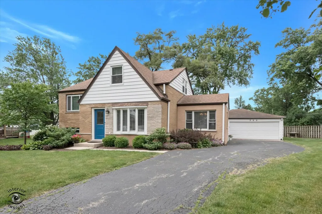 589 Inverness Road Lisle IL 60532