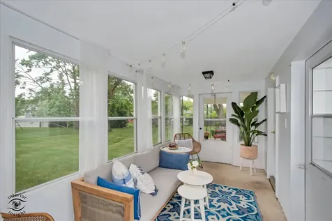 589 Inverness Road Lisle IL 60532