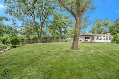 589 Inverness Road Lisle IL 60532