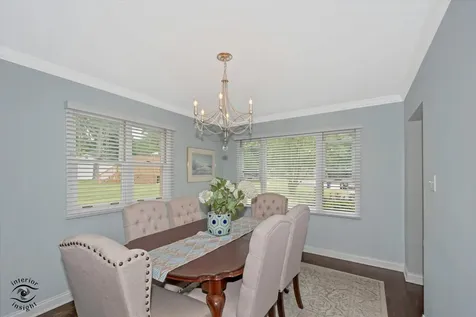 589 Inverness Road Lisle IL 60532
