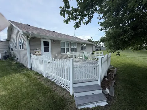 37 North Prairieview Avenue Tuscola IL 61953