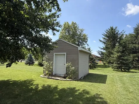37 North Prairieview Avenue Tuscola IL 61953