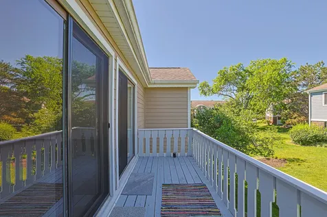 220 Oak Knoll Court Schaumburg IL 60193