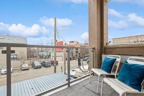 2918 North Lakewood Avenue Chicago IL 60657