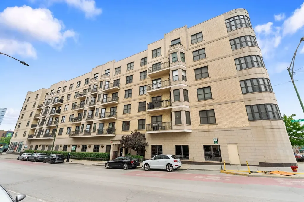 520 North Halsted Street Chicago IL 60642