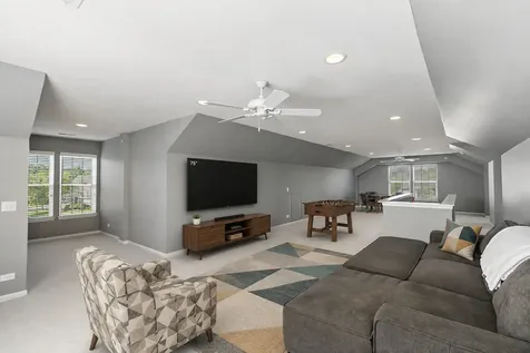 2700 Oak Drive West Dundee IL 60118
