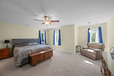 934 North Vail Avenue Arlington Heights IL 60004