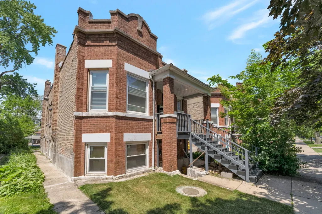 1414 South 58th Avenue Cicero IL 60804