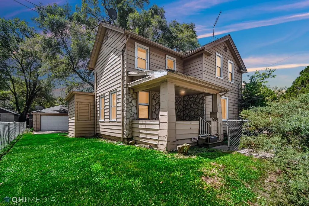 8 5TH Avenue Joliet IL 60433