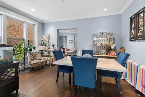 1329 West Pratt Boulevard Chicago IL 60626