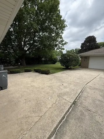 12537 South Menard Avenue Palos Heights IL 60463