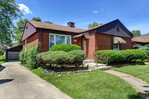 1552 Manchester Avenue Westchester IL 60154