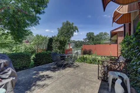1552 Manchester Avenue Westchester IL 60154