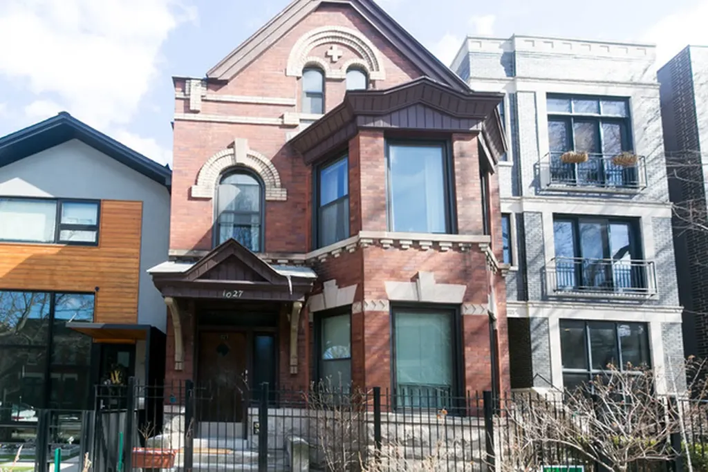 1027 North Honore Street Chicago IL 60622