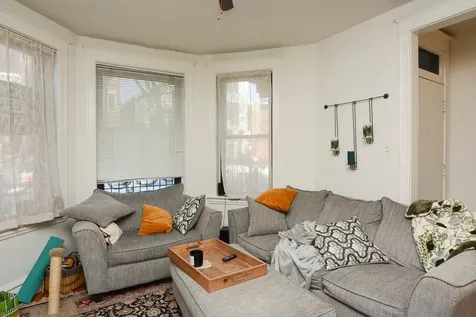 1027 North Honore Street Chicago IL 60622