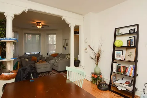 1027 North Honore Street Chicago IL 60622