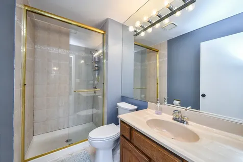 297 Springbrook Lane Carol Stream IL 60188