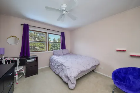 297 Springbrook Lane Carol Stream IL 60188