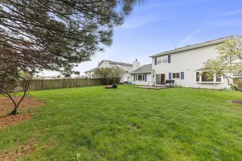 297 Springbrook Lane Carol Stream IL 60188