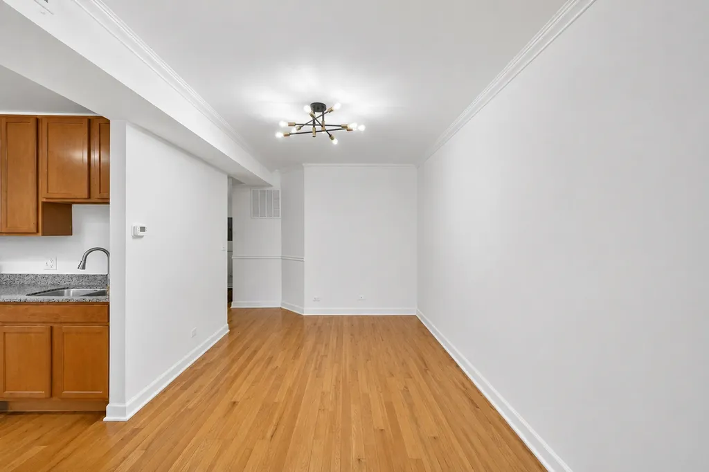 4608 North Monticello Avenue Chicago IL 60625