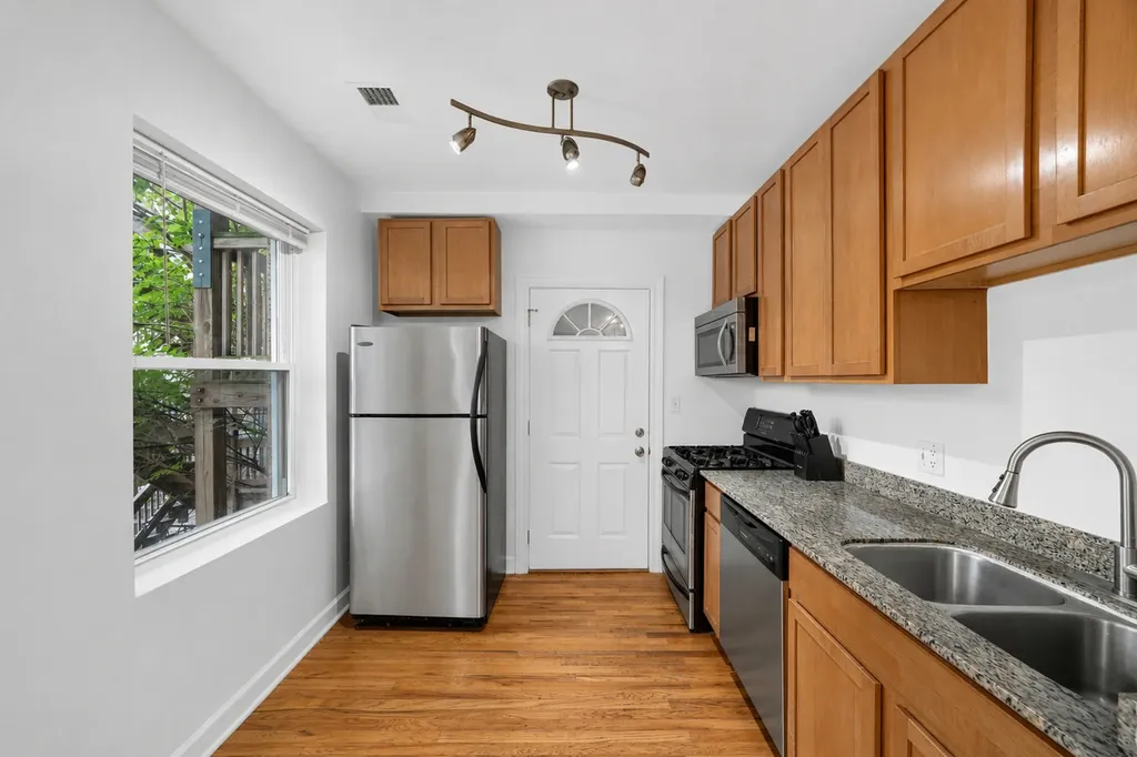 4608 North Monticello Avenue Chicago IL 60625
